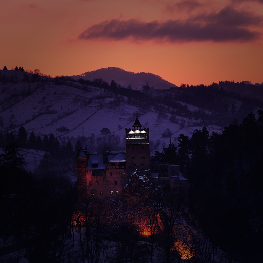 Castillo de Bran de noche